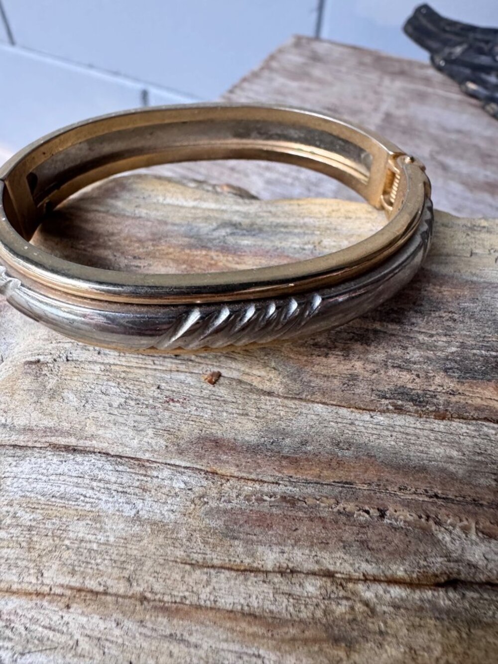 Vintage Italy Hinged Bangle Bracelet Gold Silver Tone Twisted Rope 7”